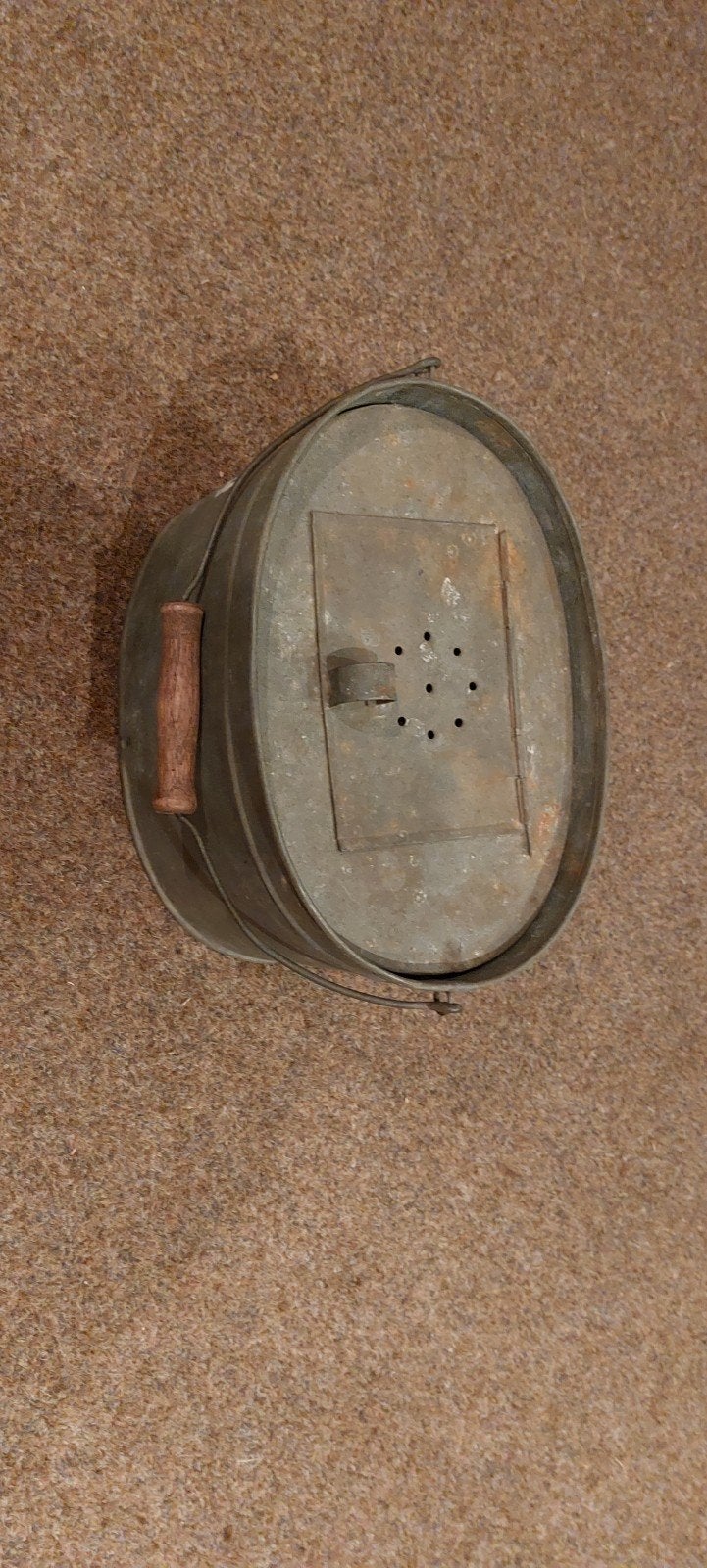 Zinken  vis aas bakje, Ophalen