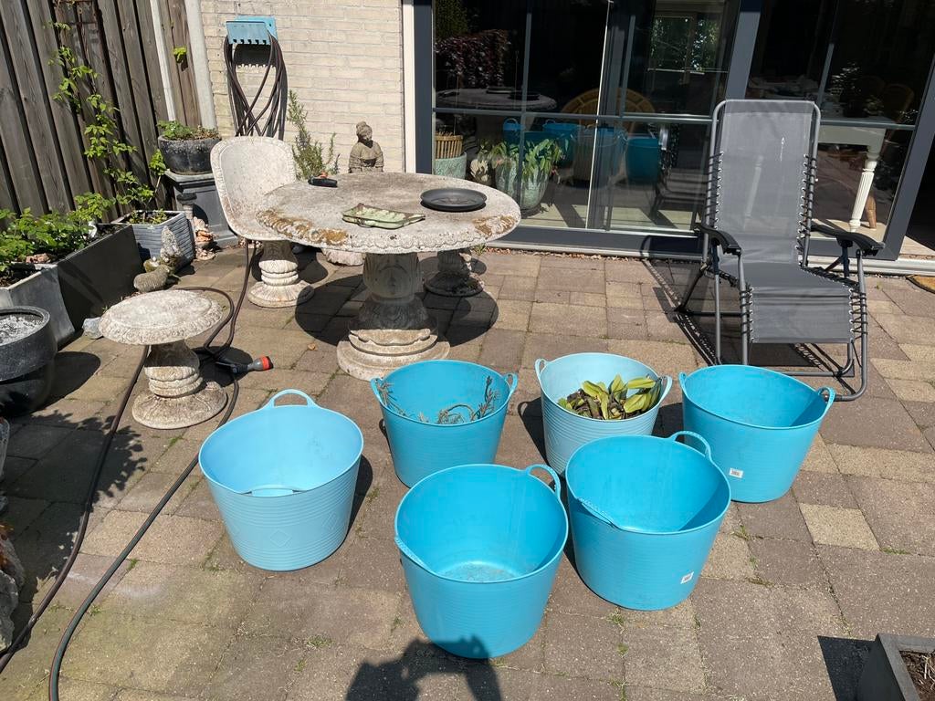6 grote flexibele emmers in twee tinten turquoise, Huis en Inrichting, Emmers, Ophalen of Verzenden, Zo goed als nieuw, Kunststof