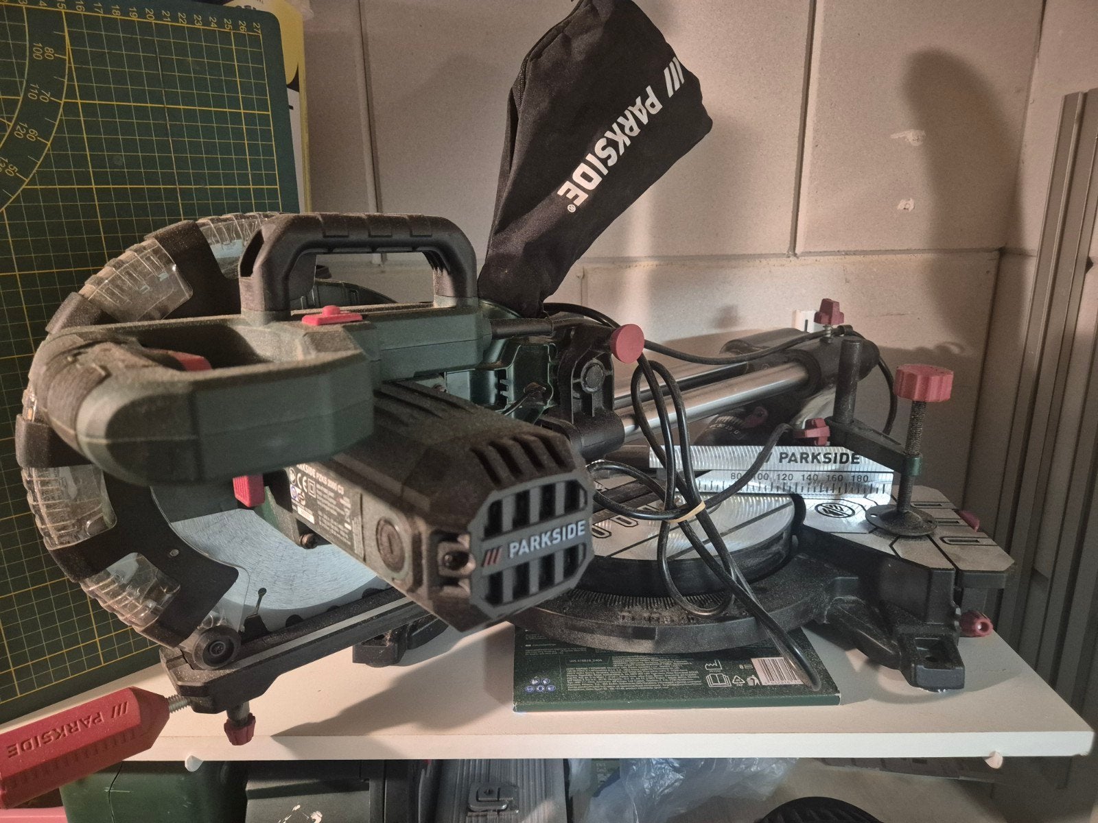Parkside Afkortzaag 2000w met extra zaagblad, Ophalen, Gebruikt, Parkside, Afkortzaag