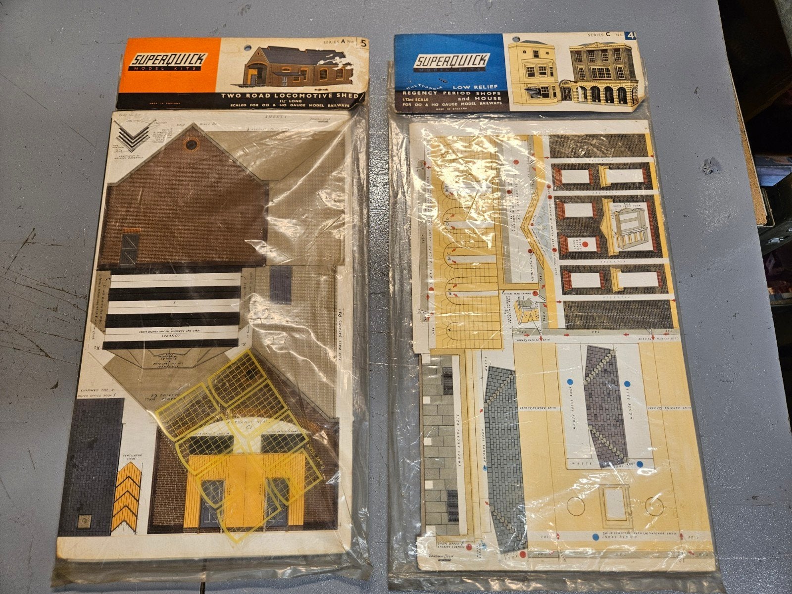 Vintage Superquick Bouwplaten - Locomotiefloods & Winkels, Hobby en Vrije tijd, Ophalen of Verzenden