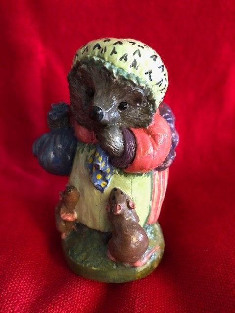 Beatrix Potter Beeldje Egel Mrs Tiggy-Winkle 9 cm, Als Nieuw, Ophalen of Verzenden, Zo goed als nieuw, Dier
