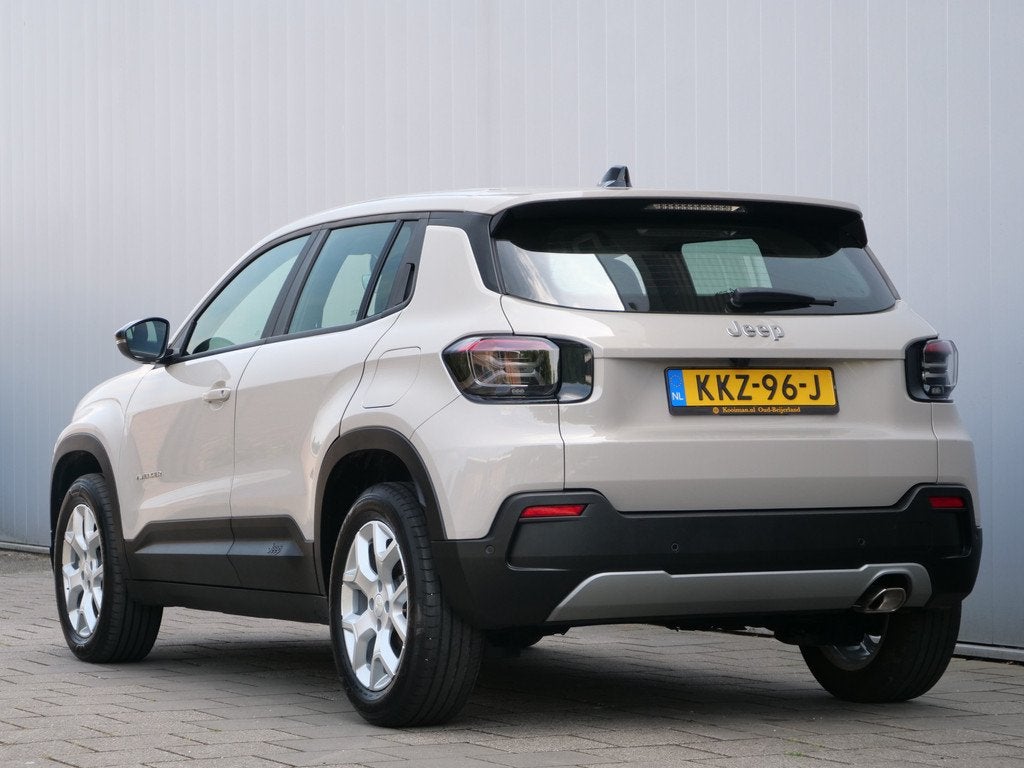 Jeep Avenger 1.2 e-Hybrid Altitude 100 Pk Automaat Apple Car, Auto's, 101 pk, 1199 cc, Bedrijf, Hybride Elektrisch/Benzine