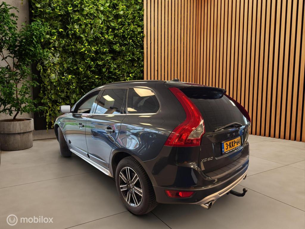 Volvo XC60 2.0 T5 R-Design|Automaat|Boekjes|Nap, Auto's, Volvo, Euro 5, 4 cilinders, 1598 kg, Bedrijf