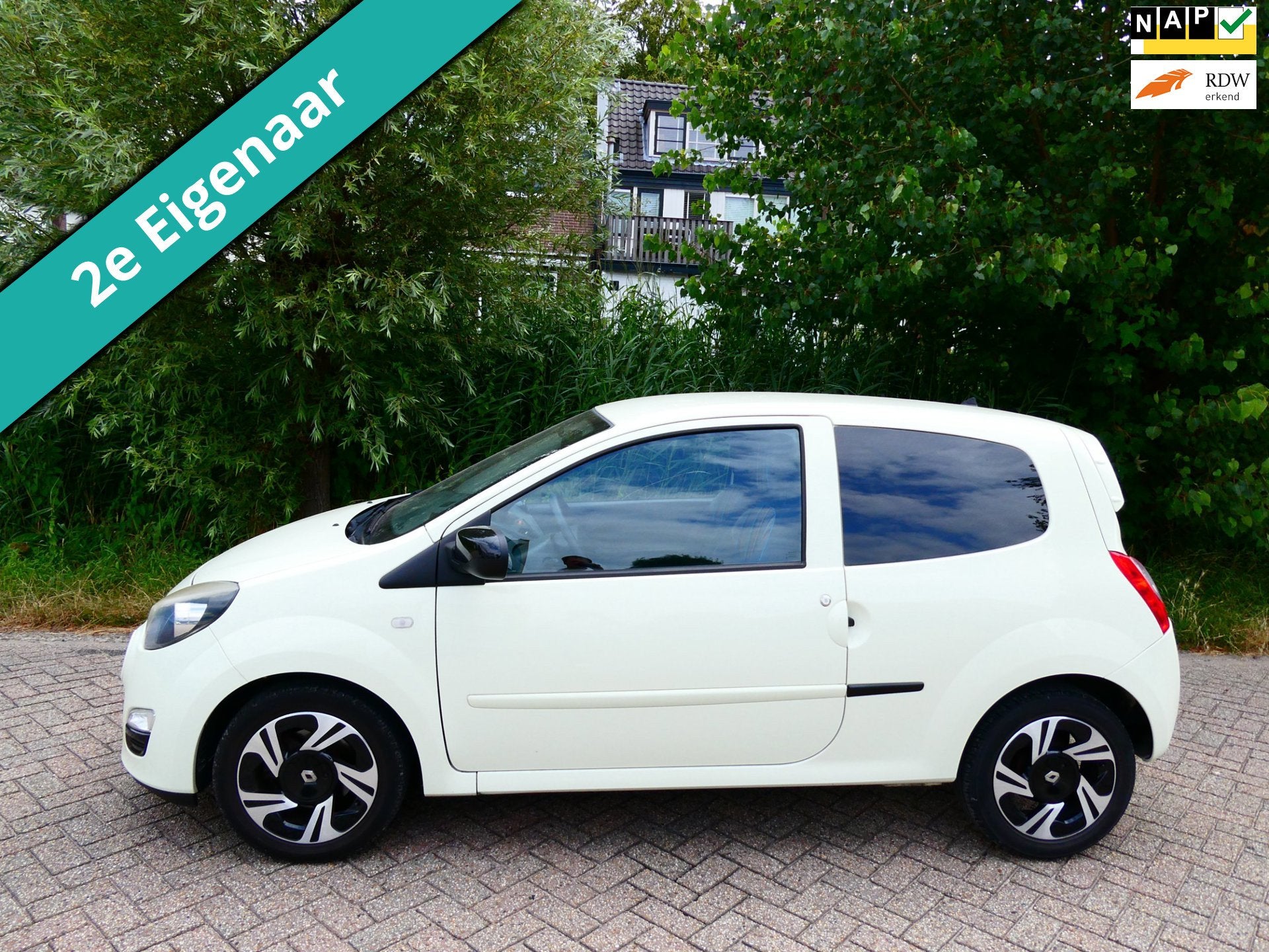 Renault Twingo 1.2 16V Collection 2e eig. Airco Cruise Histo, Voorwielaandrijving, Gebruikt, 4 cilinders, 4 stoelen