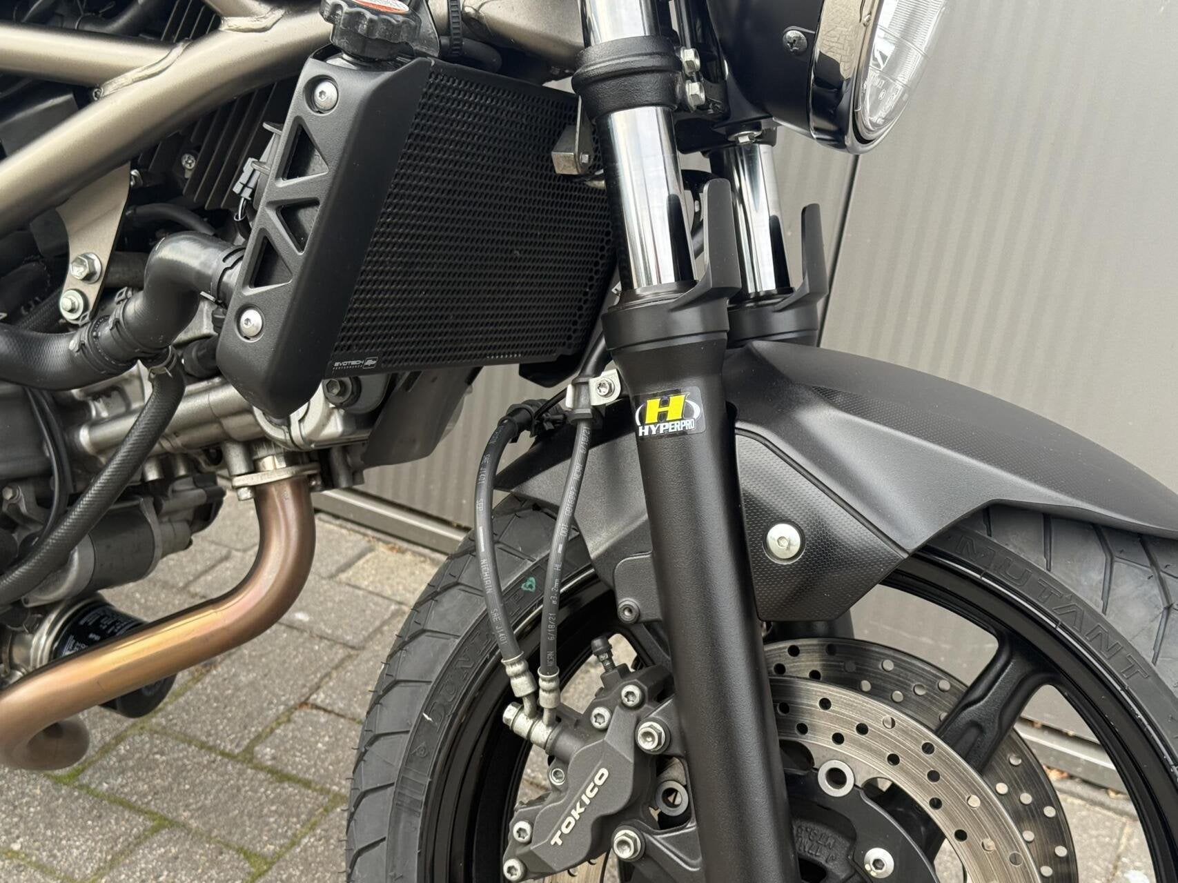 Suzuki SV650A, Meer dan 35 kW, Toermotor, Handgeschakeld, 645 cc
