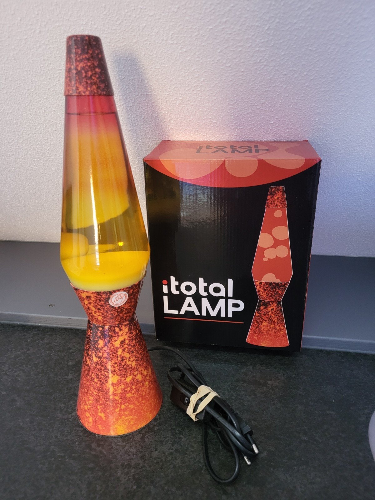 Lava lamp 40 cm hoog - Oranje/Geel, Huis en Inrichting, Lampen | Overige, Overige merken, Gebruikt, Ophalen of Verzenden, Glas