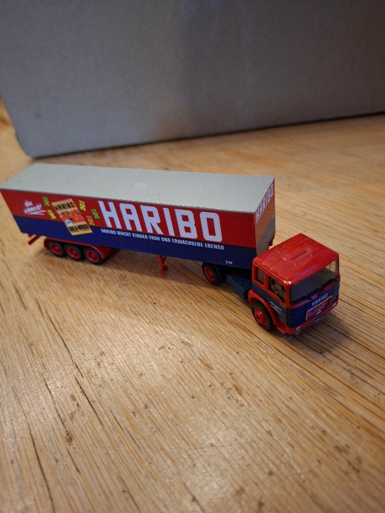 Herpa MAN Haribo, Hobby en Vrije tijd, Ophalen of Verzenden, Zo goed als nieuw, Bus of Vrachtwagen, Herpa