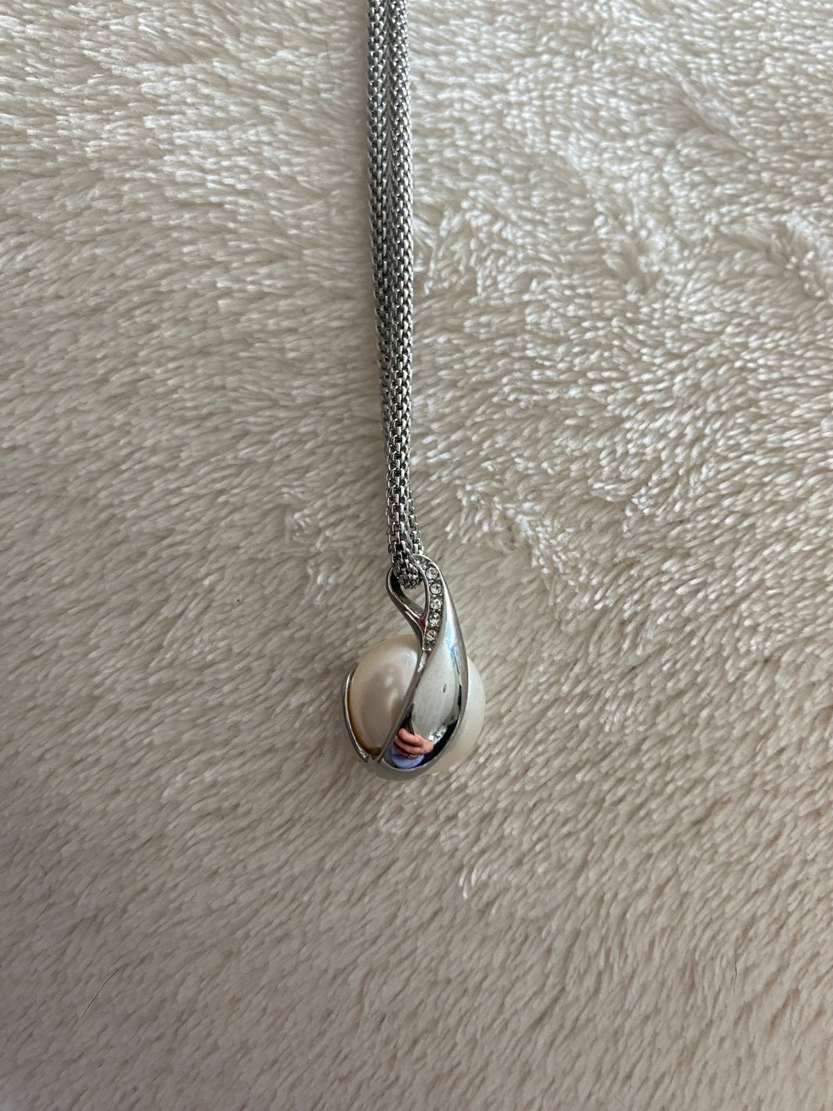 Stijlvolle ketting van Skagen met parel in hanger, Ophalen of Verzenden, Zo goed als nieuw, Zilver, Met edelsteen
