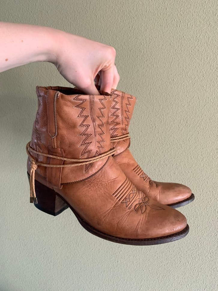Sendra enkellaarsjes met hak 39 western boots laarzen, Kleding | Dames, -, Lage of Enkellaarzen, Ophalen of Verzenden, Zo goed als nieuw