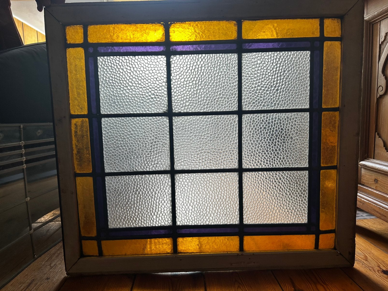 Glas in lood in houten raam met smeedijzer, Gevelraam of Ruit, Gebruikt, Minder dan 80 cm, Ophalen of Verzenden