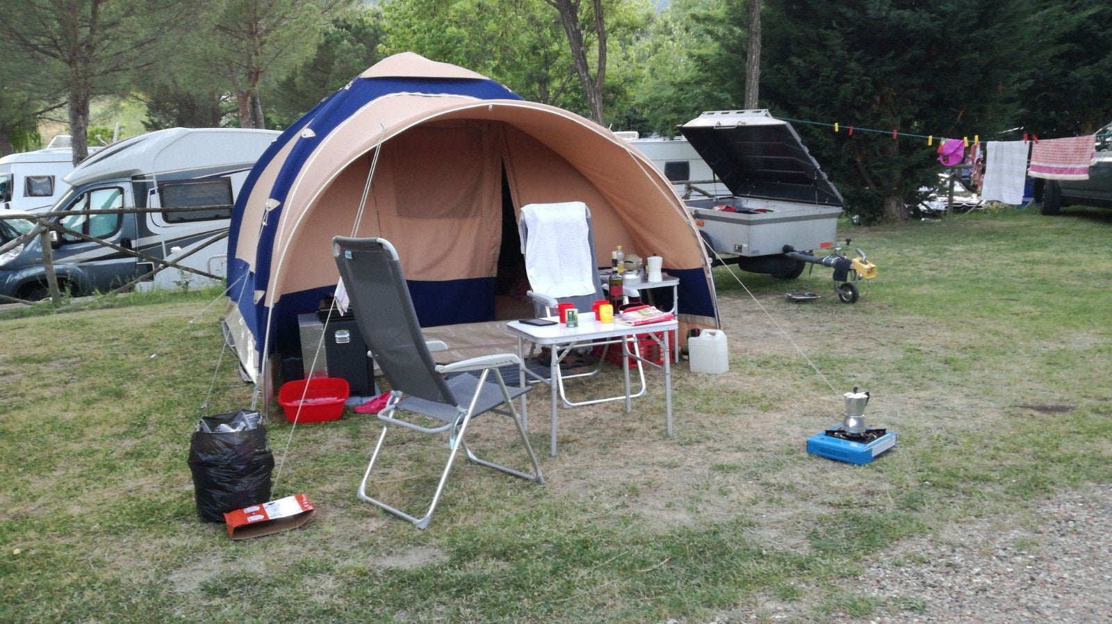 Wilderness tent en aanhangwagen geheel compleet., Ophalen, Gebruikt, Tot en met 4
