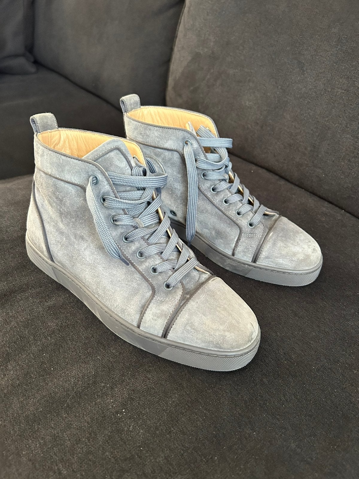 Mooie originele Christian  Louboutin high top sneakers, Kleding | Heren, Schoenen, Ophalen of Verzenden, Zo goed als nieuw, Overige kleuren