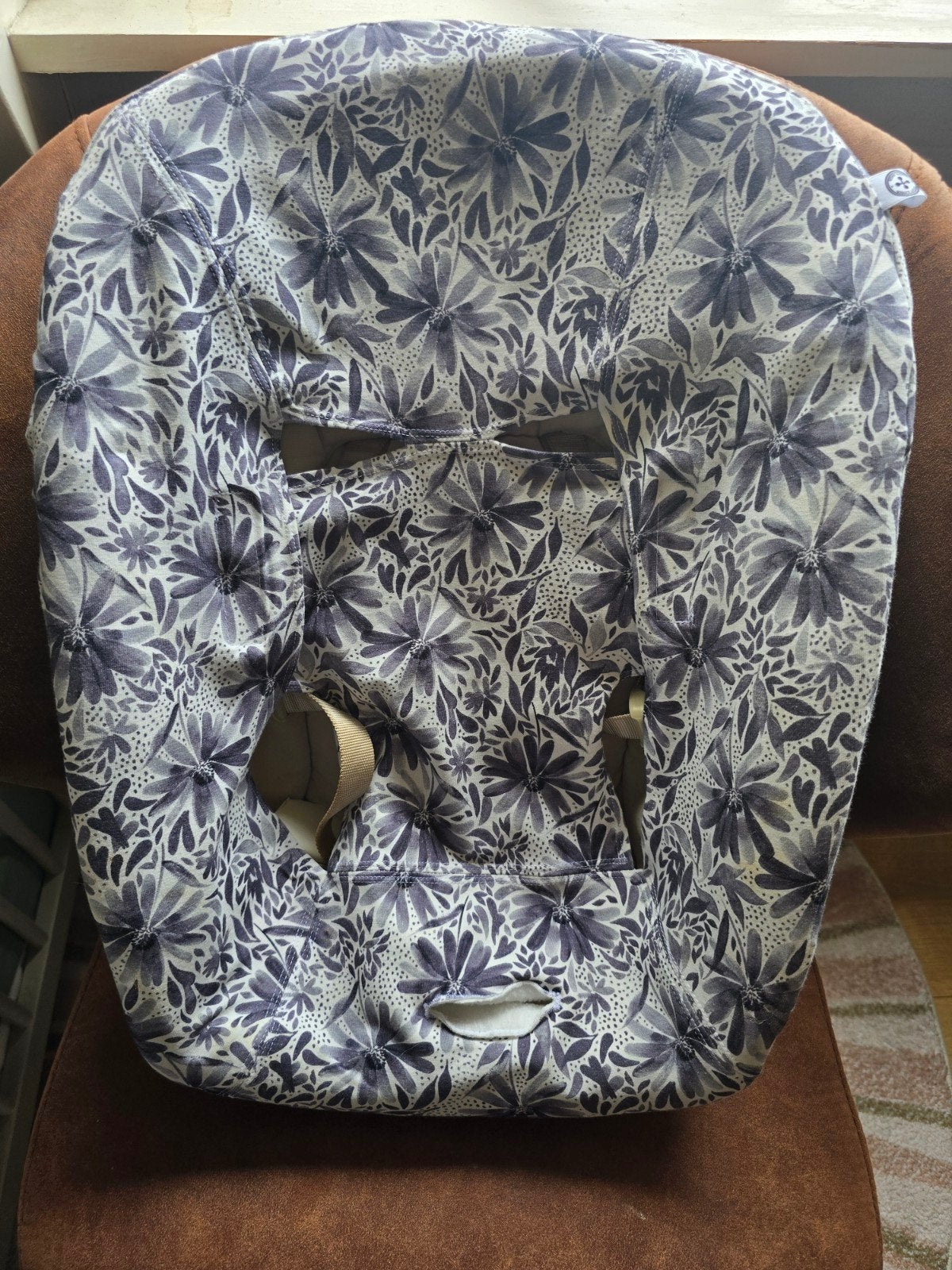 Tripp Trapp Newborn Set (oud model) met nieuwe hoes, Kinderen en Baby's, Kinderstoelen, Ophalen of Verzenden, Gebruikt, Meegroeistoel