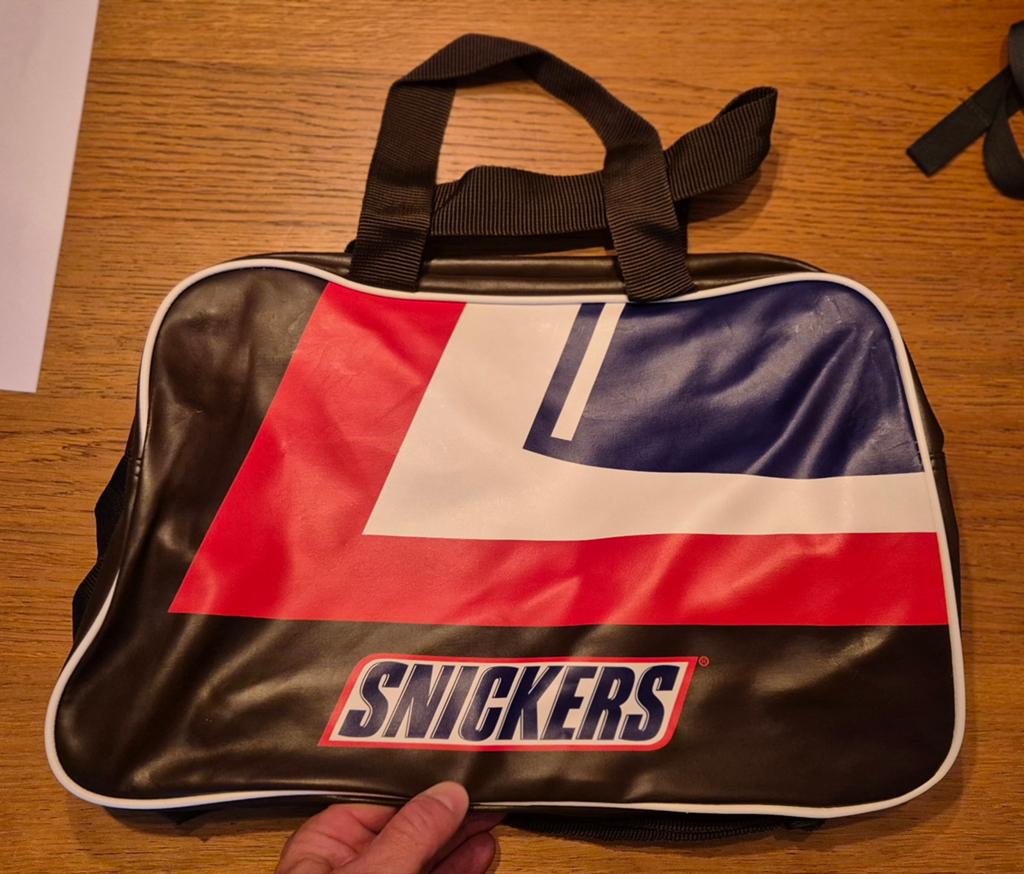 Snickers Schoudertas - Bruin met Wit en Rood Logo, Ophalen of Verzenden