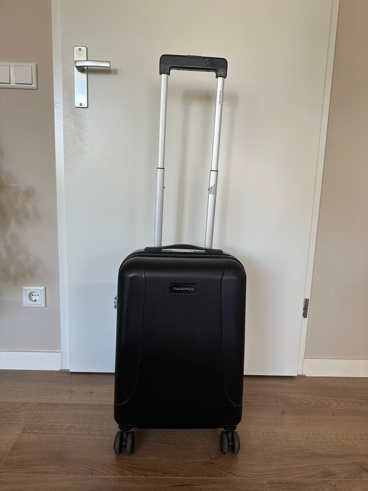 Carryon handbagage koffer 32L met TSA slot, Sieraden, Tassen en Uiterlijk, Koffers, Ophalen, Gebruikt, 50 tot 60 cm, Hard kunststof