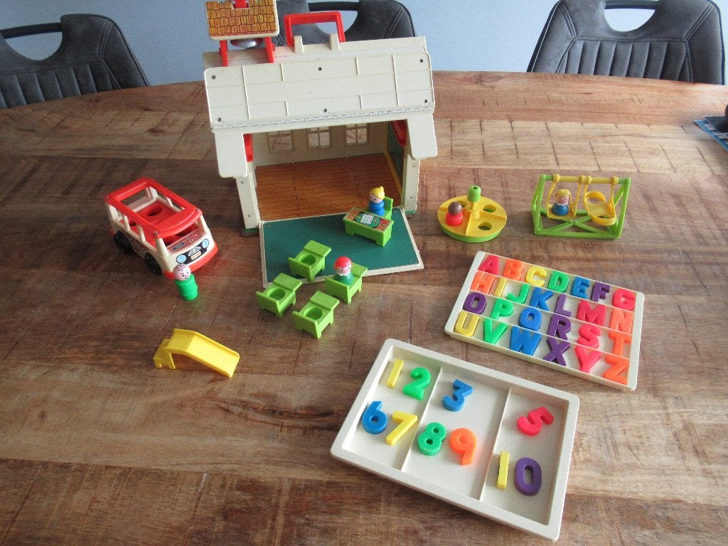 Fisher Price Play Family School No. 923 uit 1971 + schoolbus, Kinderen en Baby's, Speelgoed | Fisher-Price, Ophalen of Verzenden