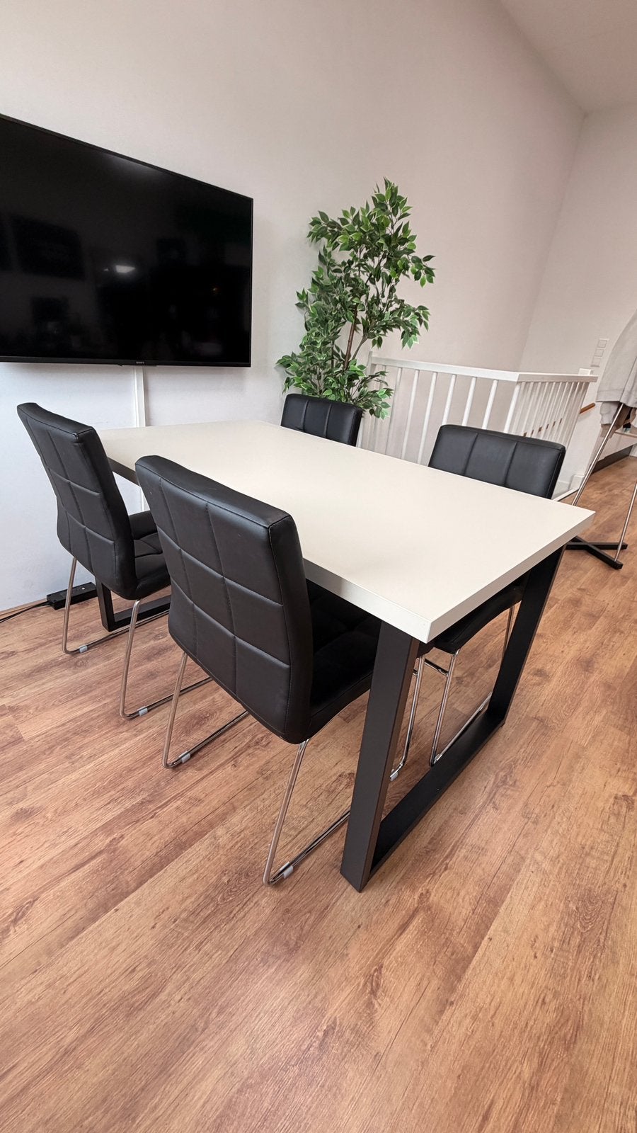 ZGAN tafel incl. 4 stoelen, Ophalen, 200 cm of meer, 50 tot 100 cm, Zo goed als nieuw