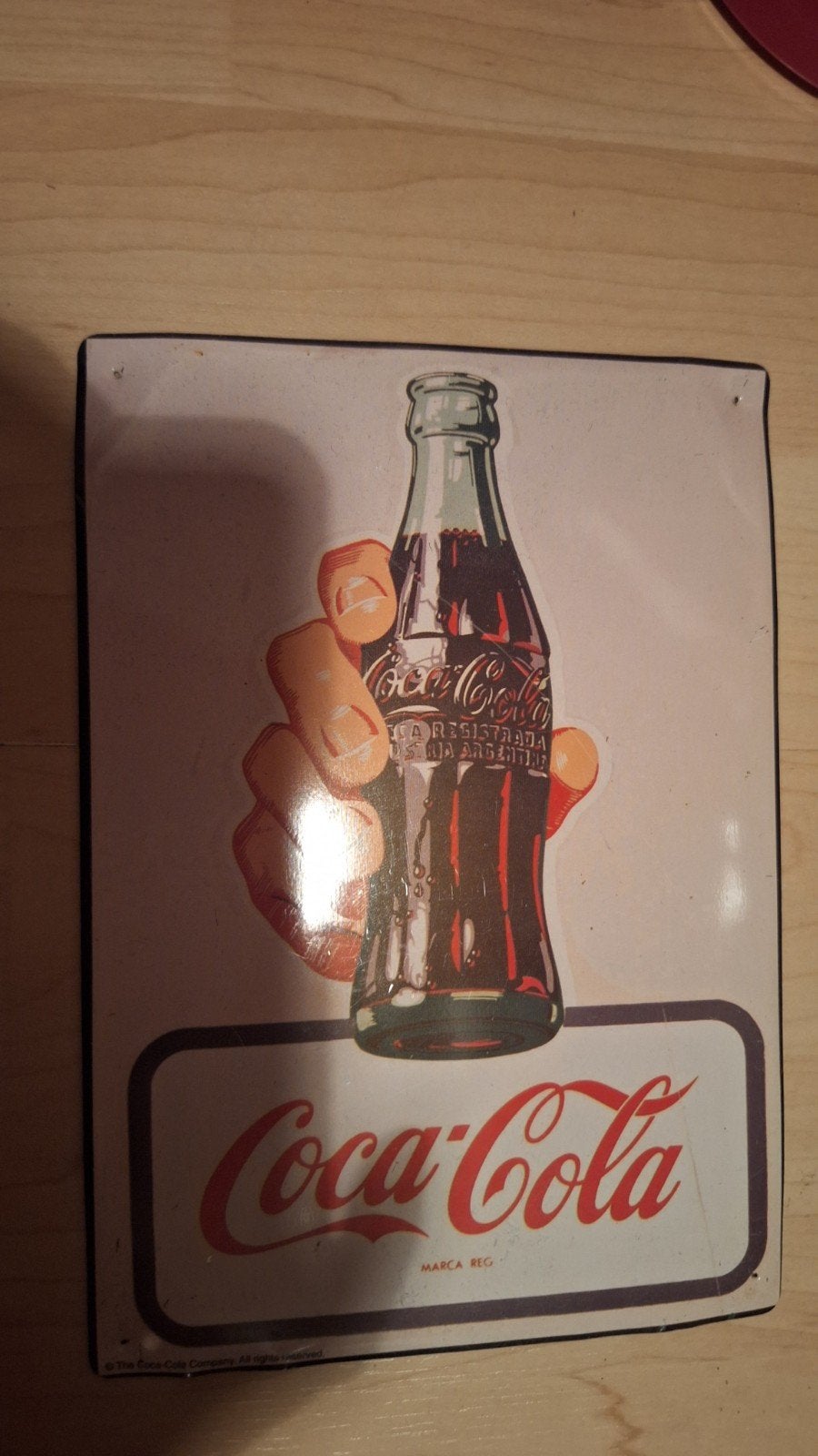 Coca-Cola ijzeren bord met papieren achterkant, Verzamelen, Merken en Reclamevoorwerpen, Ophalen, Gebruikt, Reclamebord