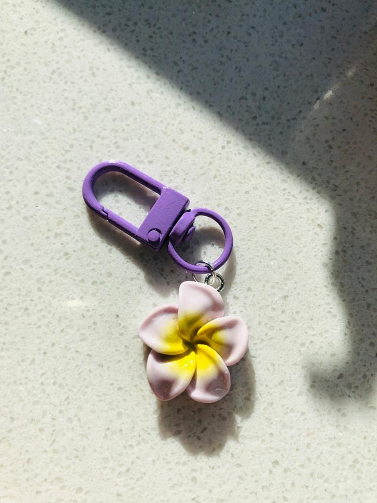 Lila bloemen sleutelhanger, Ophalen of Verzenden, Nieuw