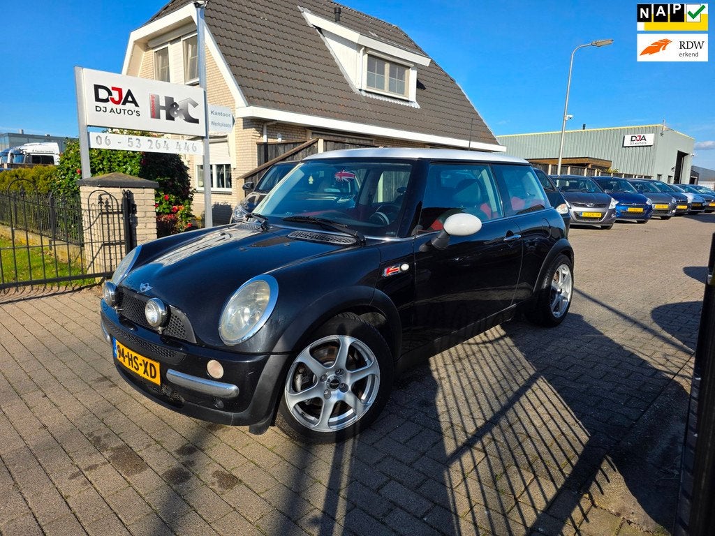 Mini Mini 1.6 Cooper Pepper, Voorwielaandrijving, 1025 kg, 15 km/l, Gebruikt