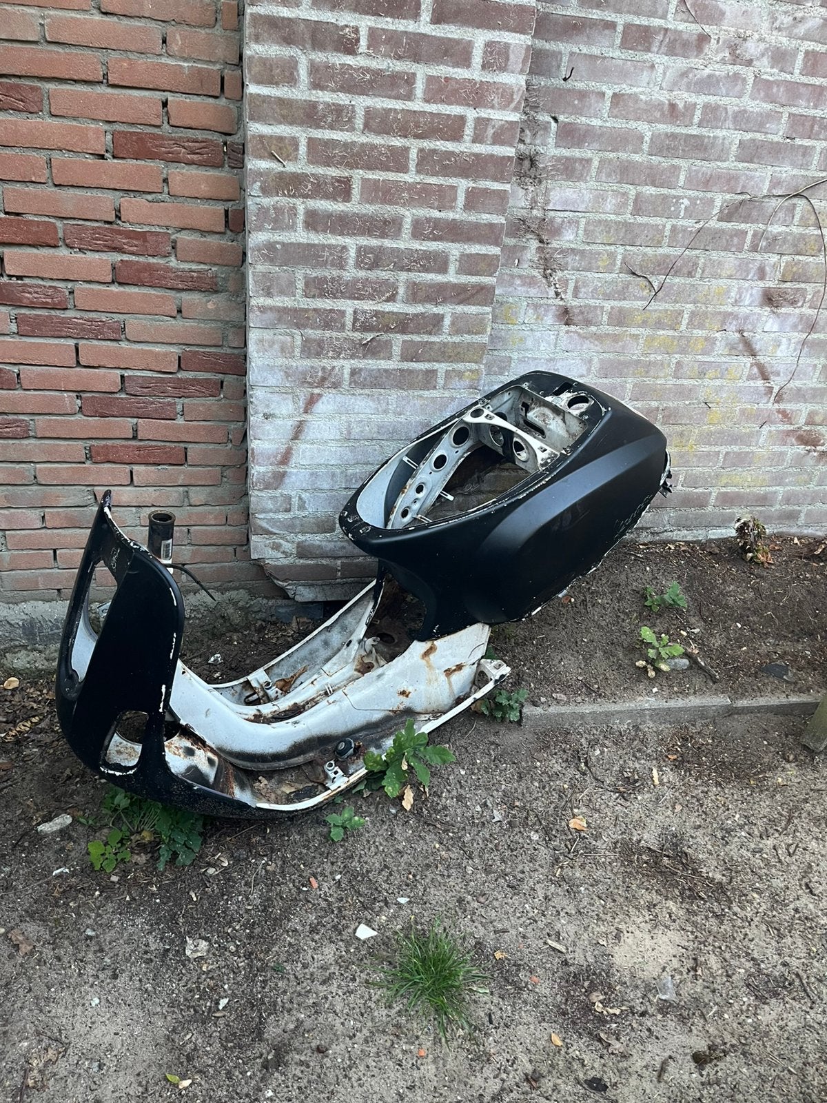 Vespa S50 frame - voor restauratie (bodem rot), Motoren, Ophalen