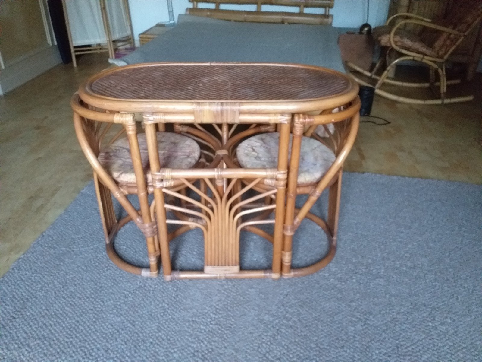 Rotan tafeltje met twee stoelen, Oosterse stijl, Zo goed als nieuw, 75 cm of meer, Ovaal