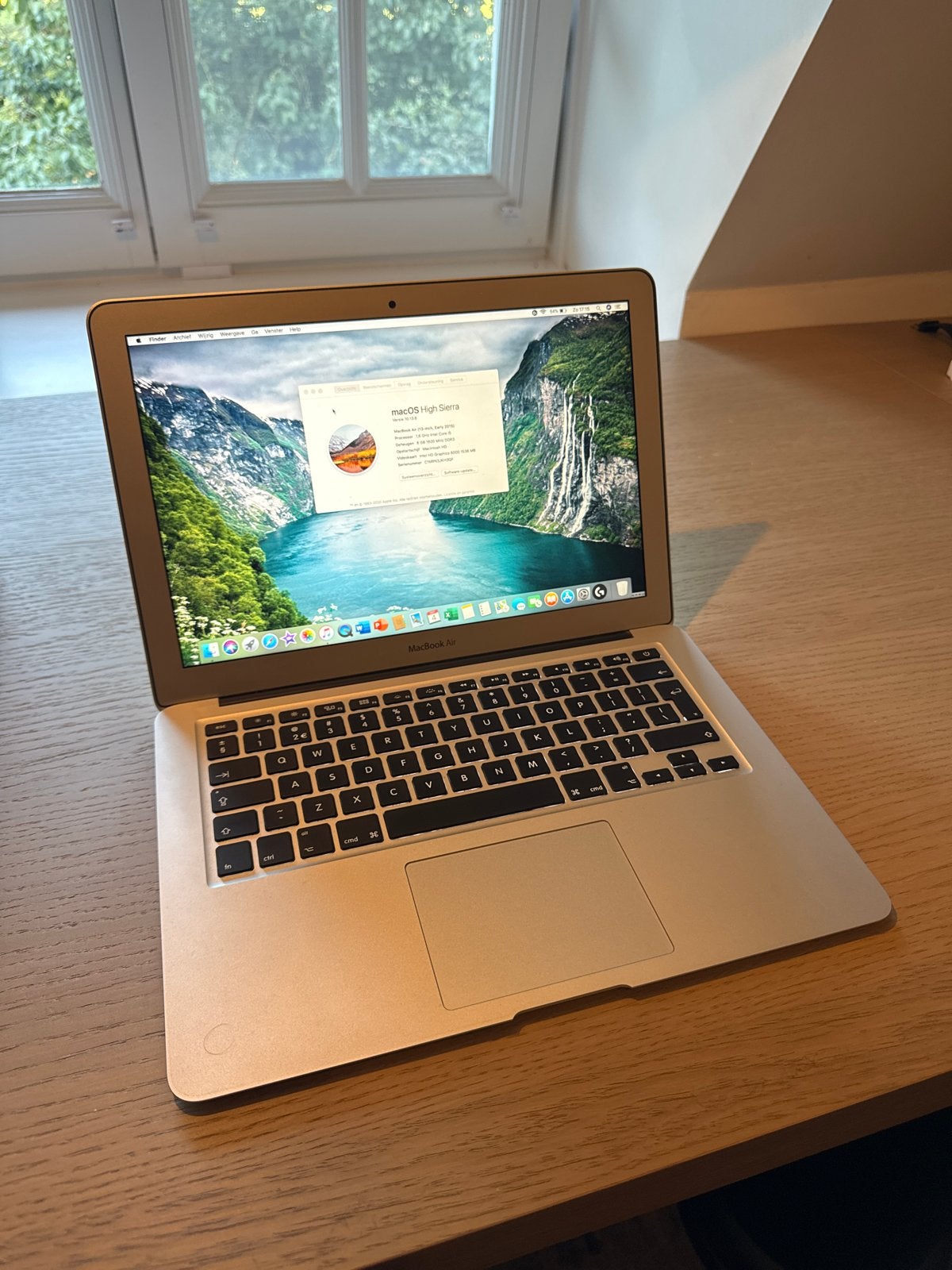 Apple MacBook Air (13-inch, Early 2015) 256GB SSD, 8GB RAM, Gebruikt, Qwerty, 13 inch, Minder dan 2 Ghz