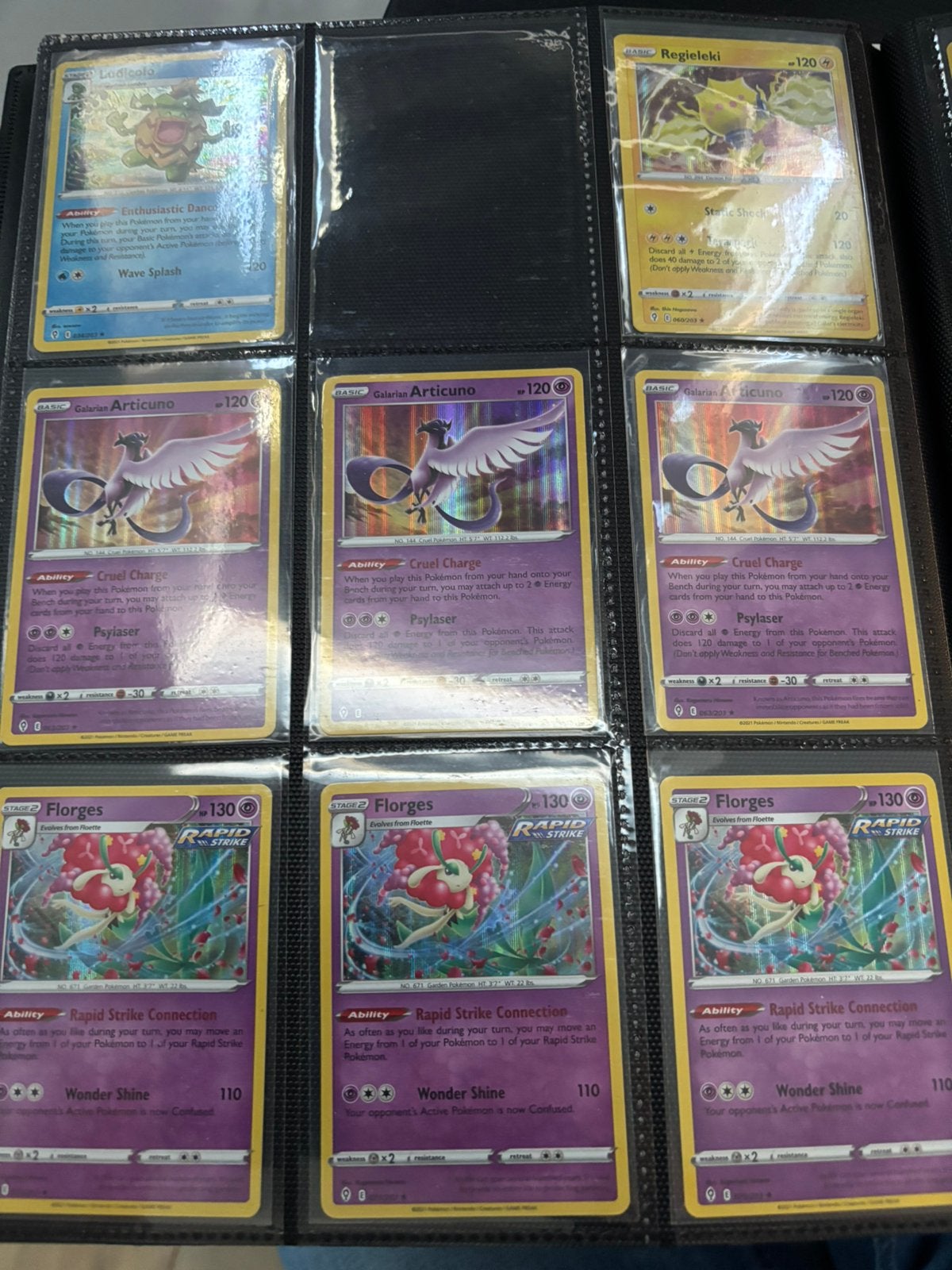 Pokémon Kaarten Holo’s Evolving Skies / 203 Per stuk, Ophalen of Verzenden, Zo goed als nieuw