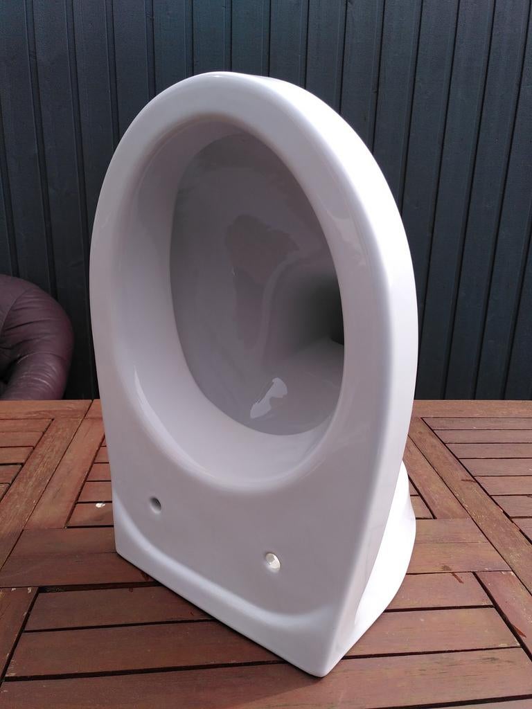 Te koop: zwevende toiletpot, Ophalen, Zo goed als nieuw, Steen, Toilet