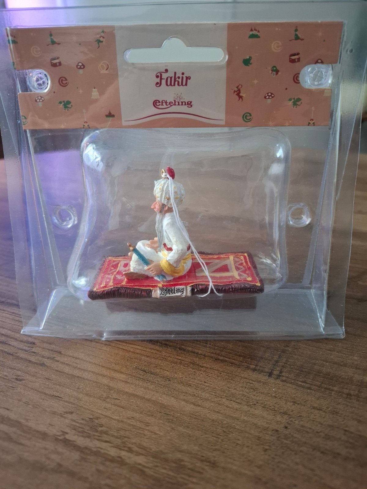 Efteling Fakir Beeldje op Vliegend Tapijt, Ophalen of Verzenden, Nieuw, Beeldje of Poppetje