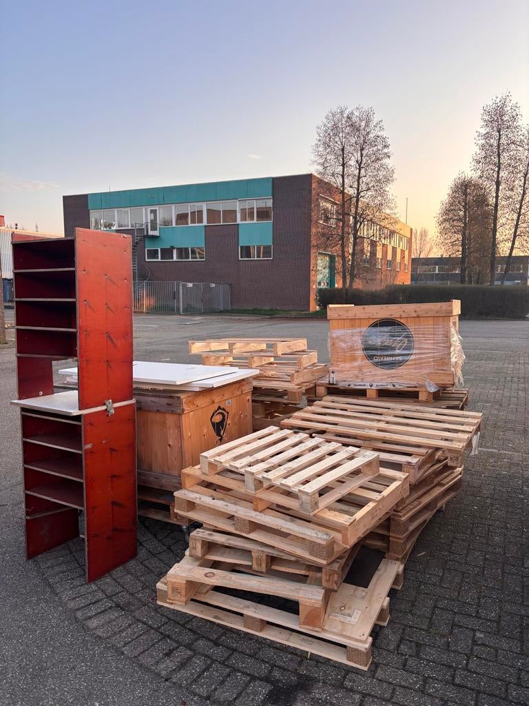 Partij hout voor tuin en brandhout, Tuin en Terras, Haardhout, 3 tot 6 m³, Ophalen, Overige houtsoorten, Blokken
