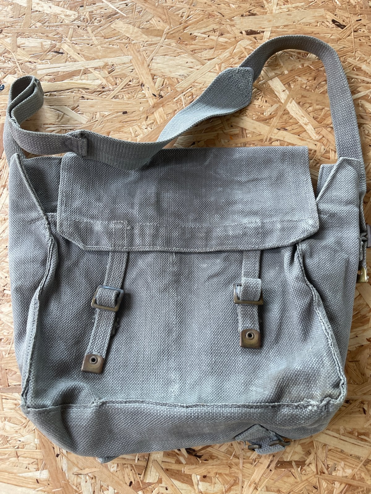 Luchtmacht Pukkel - Stevige en Compacte Tas (28x22x11), Overige merken, Gebruikt, Minder dan 30 cm, 25 tot 40 cm