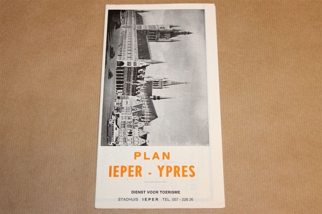 Oude VVV uitgave met kaart - Ieper - Ca 1960, Ophalen of Verzenden, Zo goed als nieuw