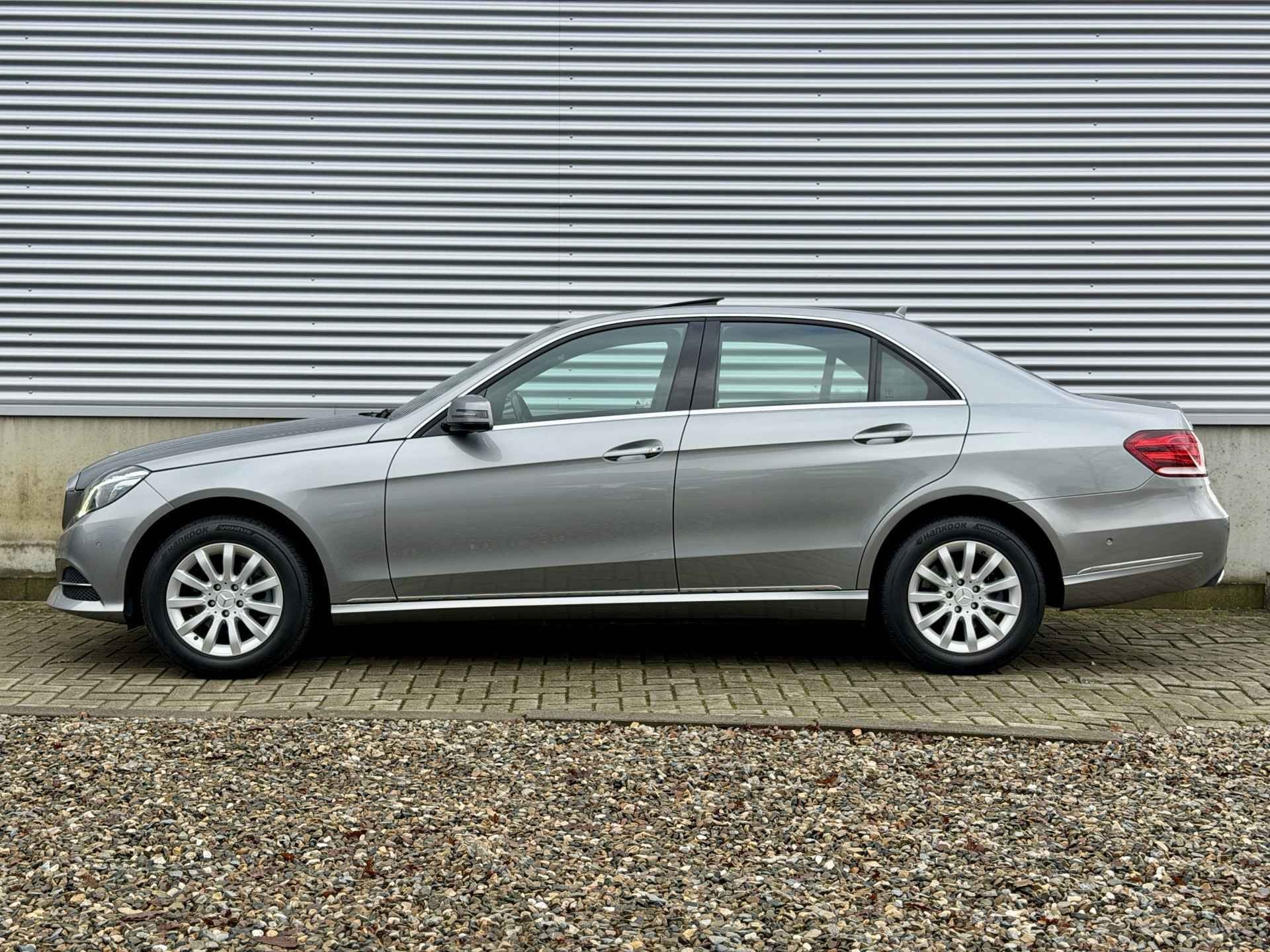 Mercedes-Benz E-klasse 200 Ambition Avantgarde [ pano schuif, Auto's, Automaat, Achterwielaandrijving, Gebruikt, Euro 6