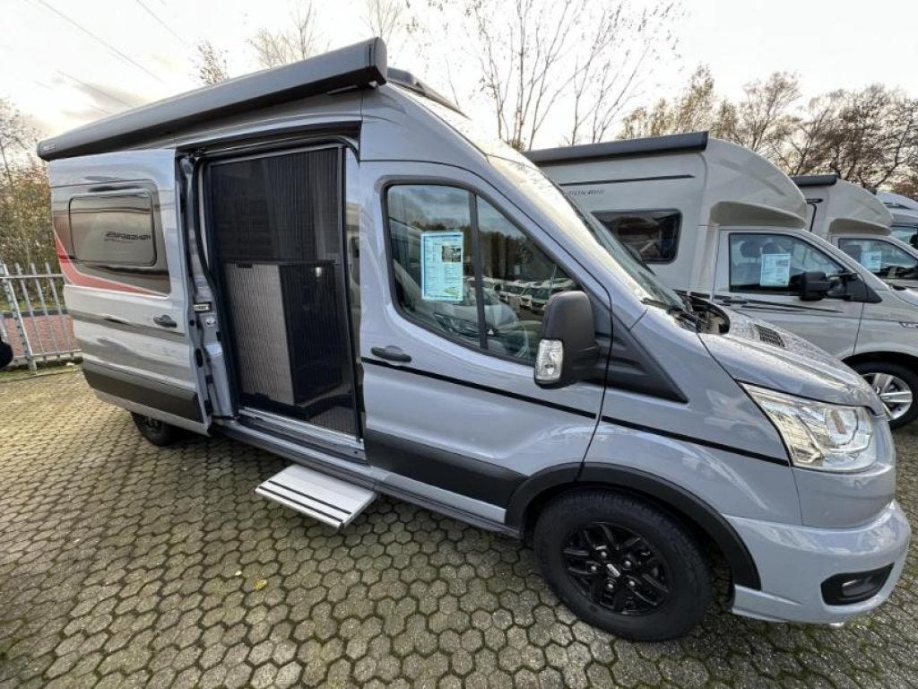 Bürstner Lineo C 590 AUTOMAAT + TREKHAAK, Automaat, Ringverwarming, Ford, Bedrijf