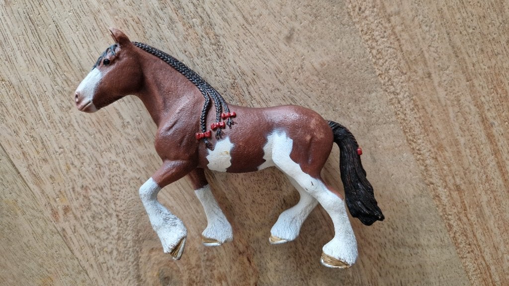 Schleich farm world clydesdale merrie 13809, Verzamelen, Ophalen, Zo goed als nieuw