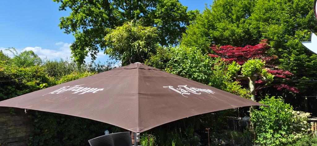 La Trappe parasol 350x350 cm - Bruin, Ophalen, Gebruikt