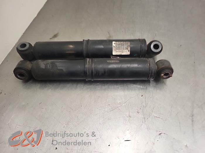 Schokdemper set van een Opel Vivaro, Gebruikt, -, -, Opel