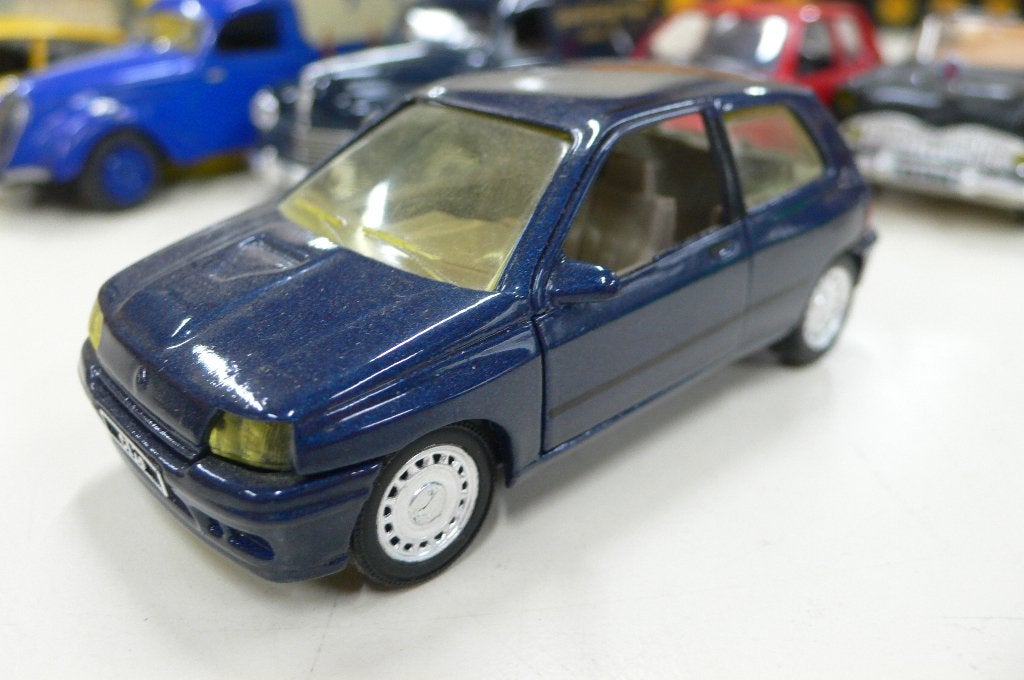 renault clio - solido  1/43, Hobby en Vrije tijd, Modelauto's | 1:43, Verzenden, Nieuw, Auto, Solido