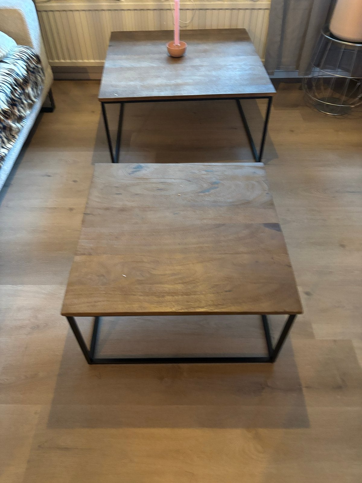 Set van 2 houten salontafels met metalen onderstel, 45 tot 60 cm, Gebruikt, Rechthoekig, Hout