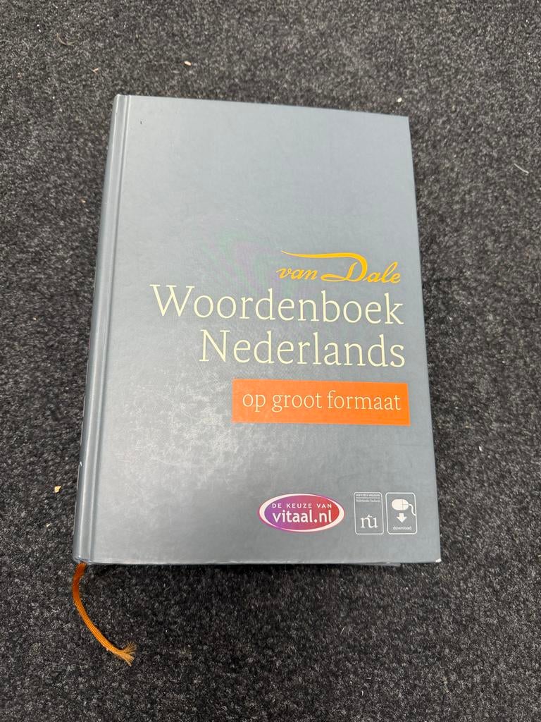 Van Dale Woordenboek Nederlands op groot formaat, Boeken, Woordenboeken, Zo goed als nieuw, Nederlands, Van Dale, Ophalen of Verzenden