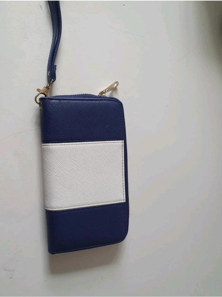 Nieuwe portemonnee 💙🤍, Ophalen of Verzenden, Nieuw