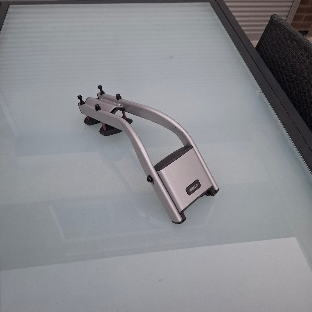 Thule Yepp zadelbuisadapter, Fietsen en Brommers, Fietsaccessoires | Fietsstoeltjes, Zo goed als nieuw, Ophalen