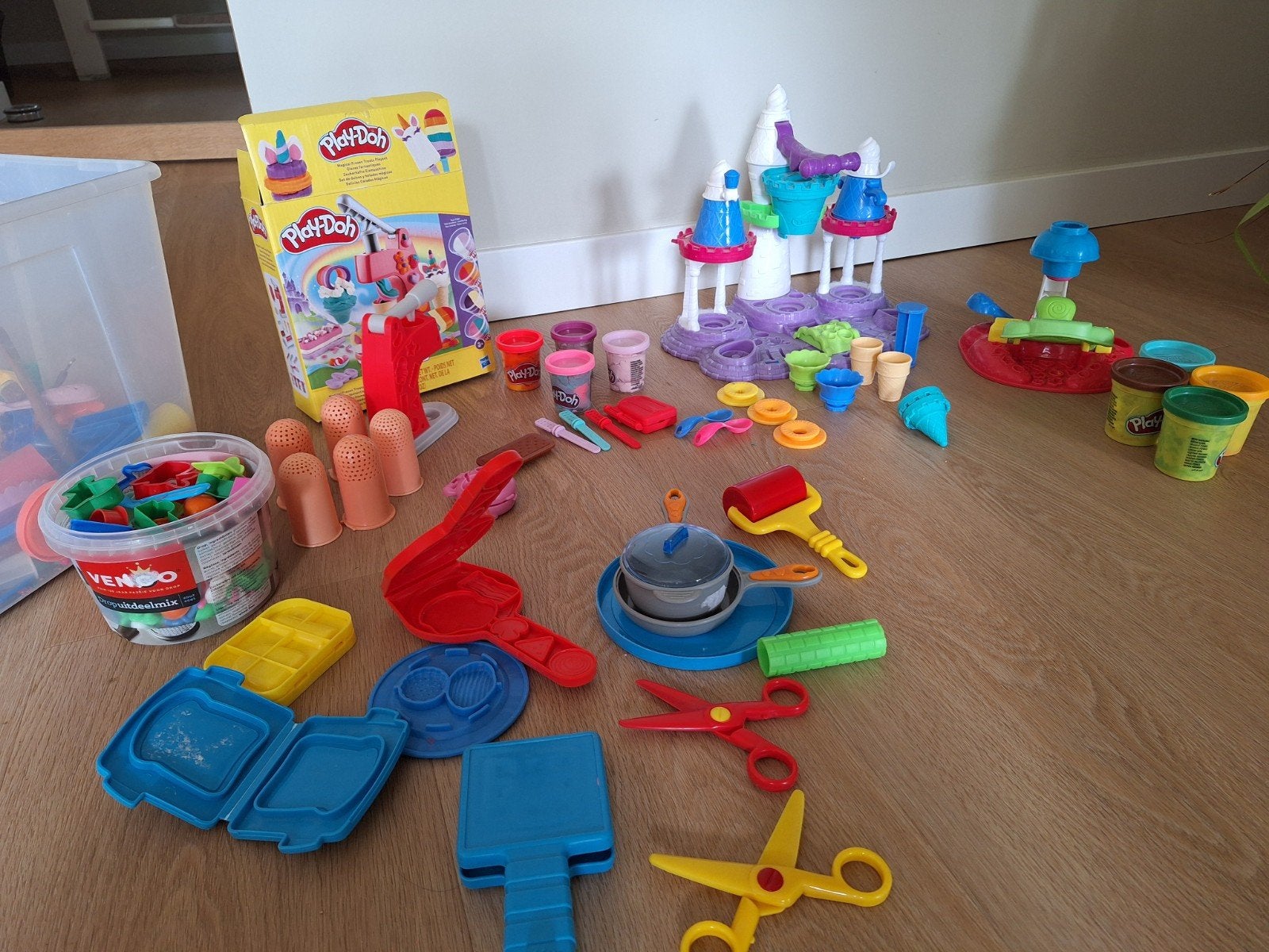 Grote Play-Doh sets met vele accessoires, Ophalen of Verzenden, Gebruikt