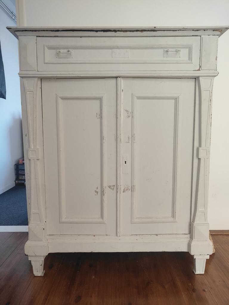 Antieke ladekast/dressoir met twee deuren (opknapper), Antiek en Kunst, Ophalen