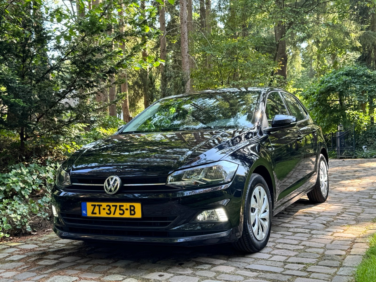 ‘VW  Polo 1.0 TSI DSG automaat| Apple CarPlay | Trekhaak’, Euro 5, Stof, 95 pk, Zwart