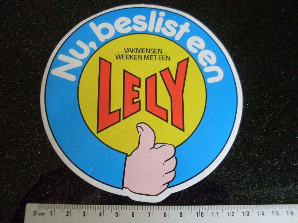 sticker vakmensen werken met een Lely nu beslist een ..., Verzenden, Zo goed als nieuw, Merk
