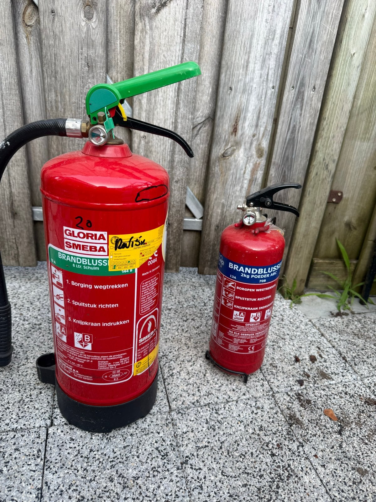 Brandblussers: 6L schuim en 2kg poeder, Ophalen, Gebruikt, Brandblusser