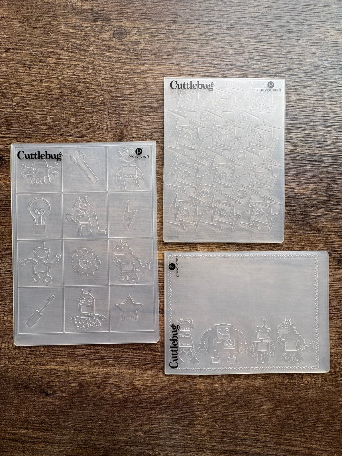 3 stuks uit Cricut Robotz Cuttlebug Embossing folder set,, Ophalen of Verzenden, Zo goed als nieuw, Frame of Mal