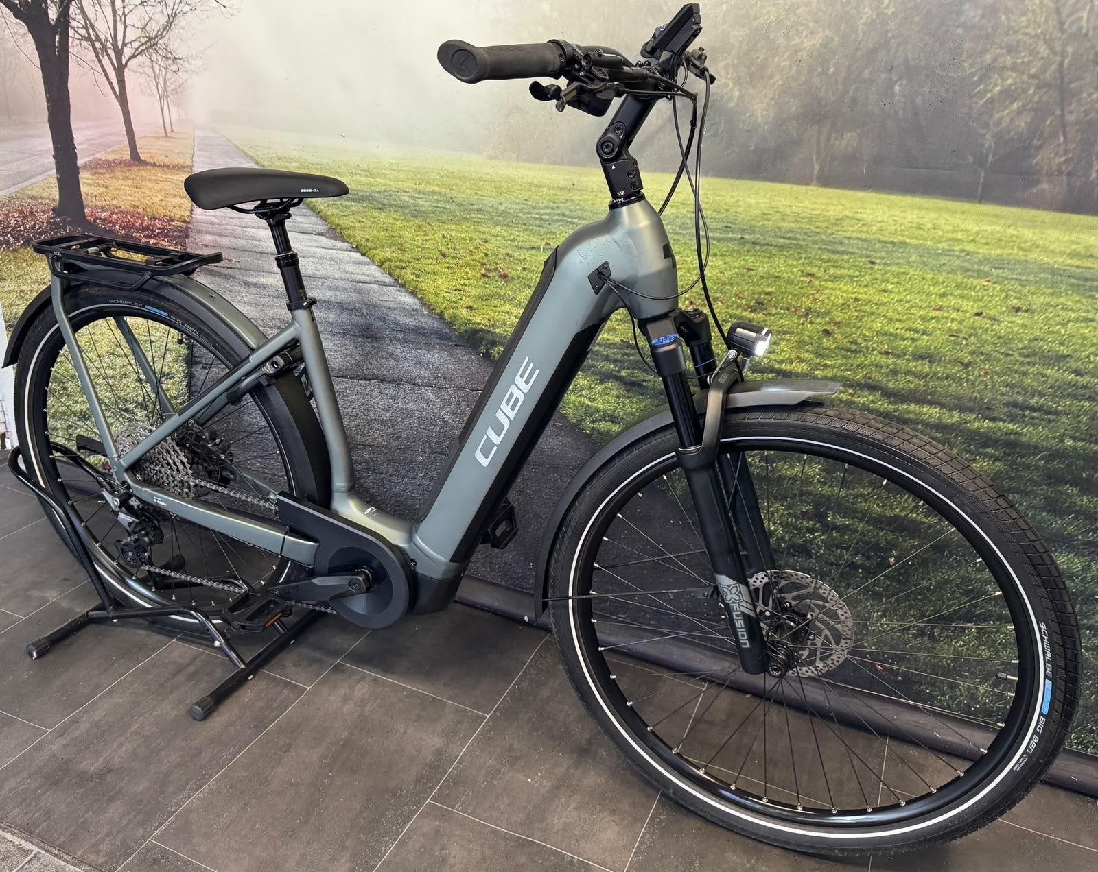 Cube Kathmandu Pro - Elektrische Fiets - 750WH - Middenmotor, Zo goed als nieuw, 47 tot 51 cm, Cube, Ludwig-Hüttner-Str. 5-7, D-95679 Waldershof, Duitsland